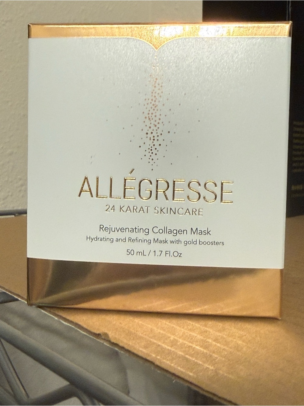 Rejuvenating Collagen Mask - White & Gold